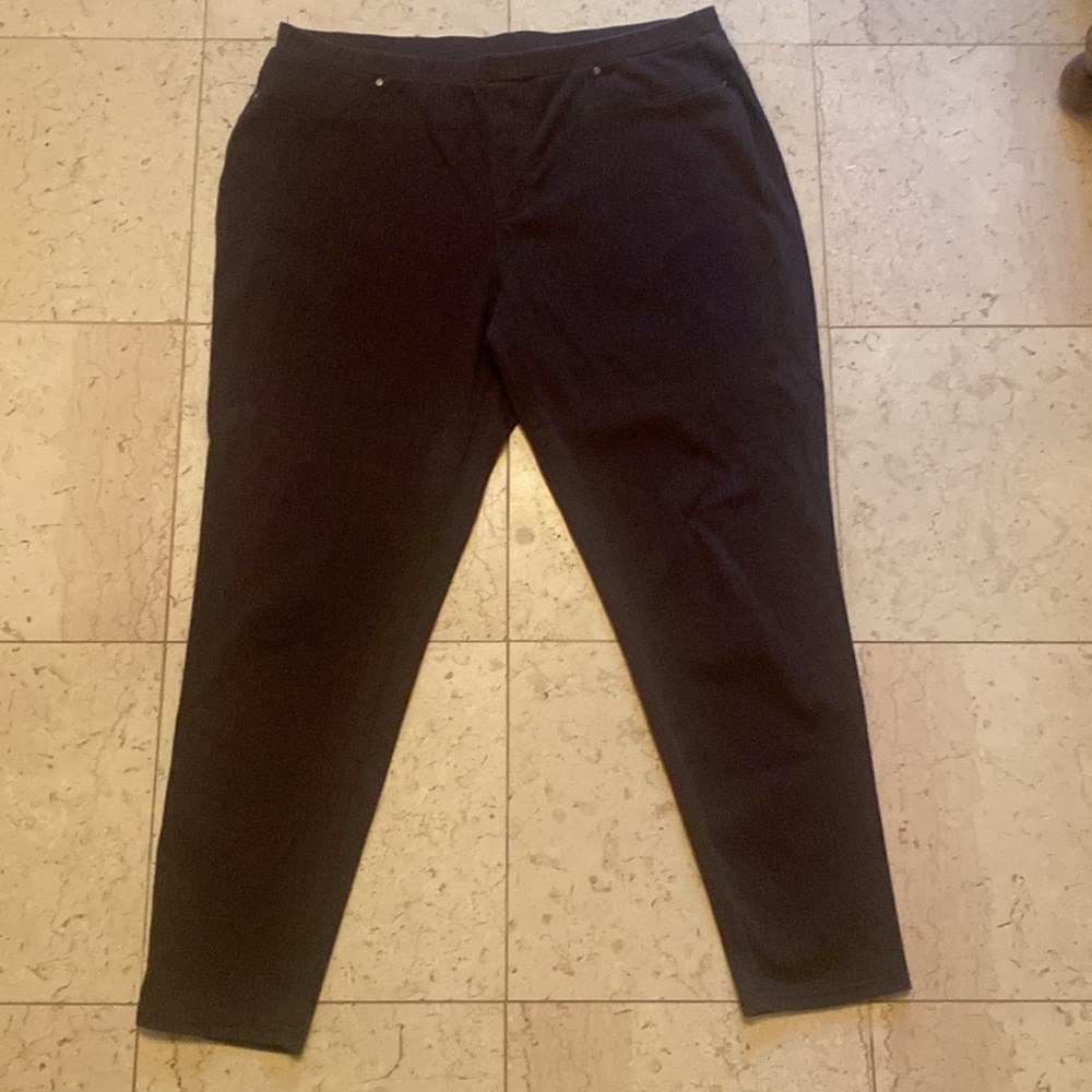 Pull on stretch pant